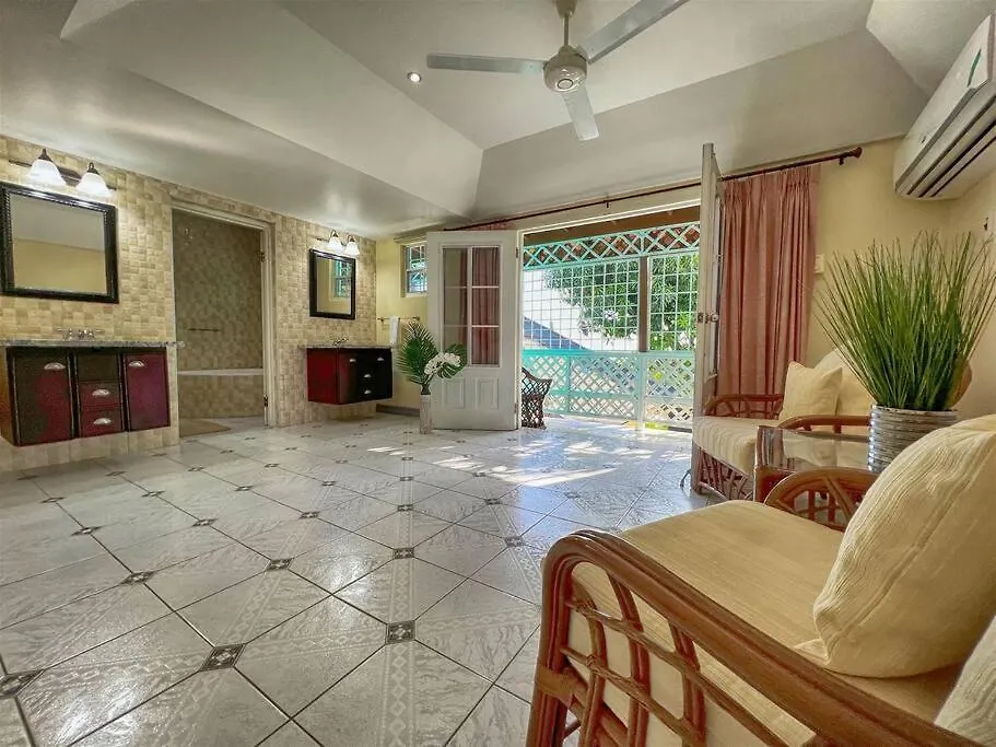 Villa Isabella Discovery Bay