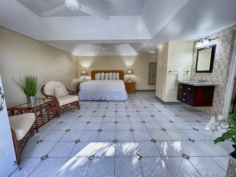 Villa Isabella Discovery Bay