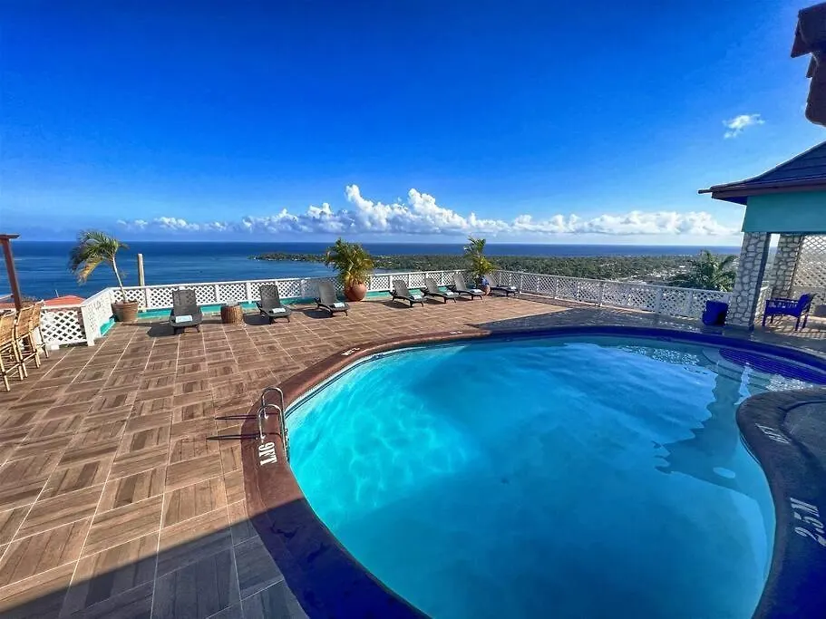 Villa Isabella Discovery Bay 0*,